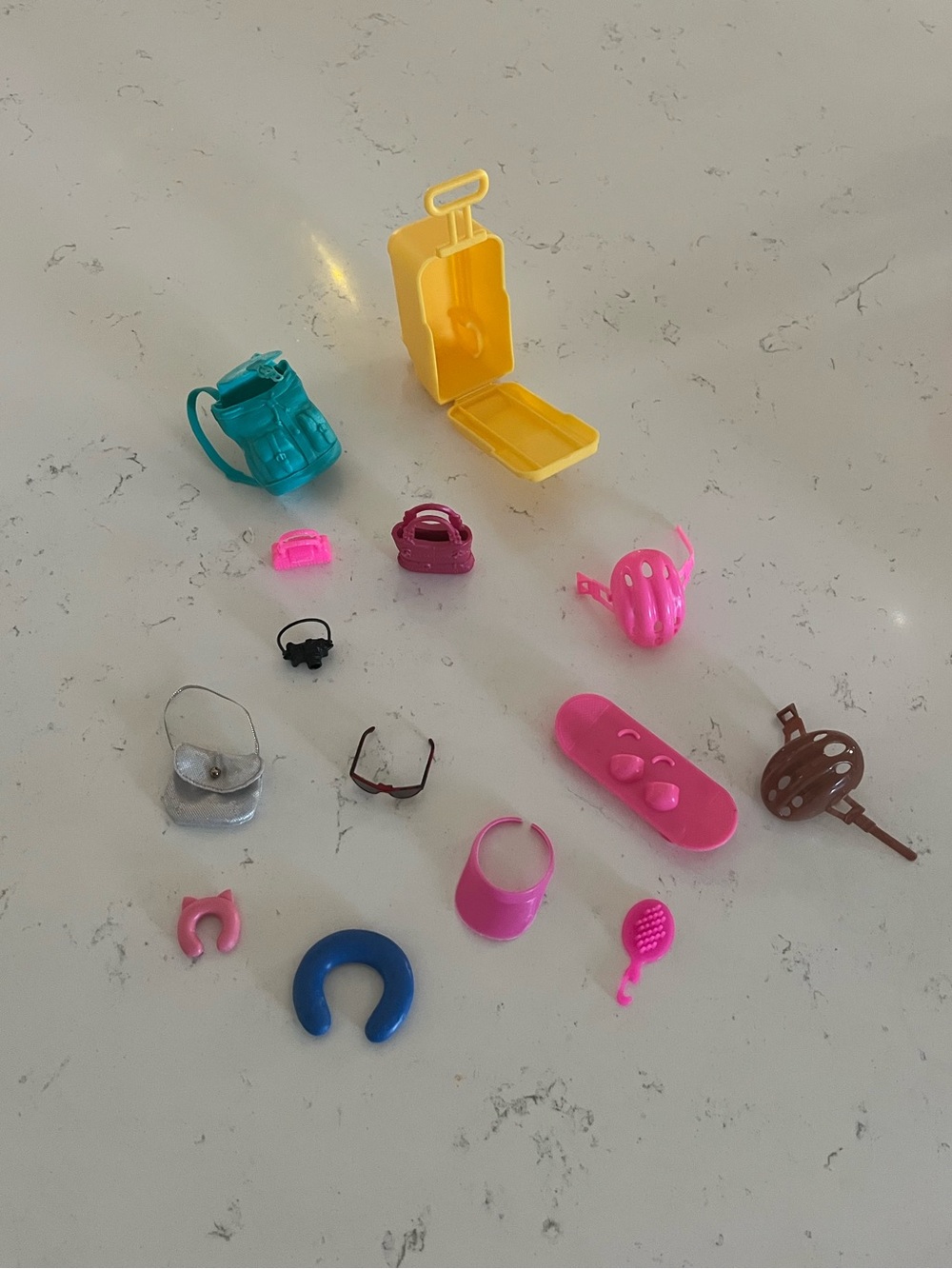 Barbie Traveler Vacation accessories Play Set